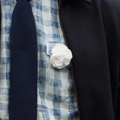 Warren Asher Boutonnière à Fleur Blanche Luxueuse -Boutique Trendhim 10922 lapel pin