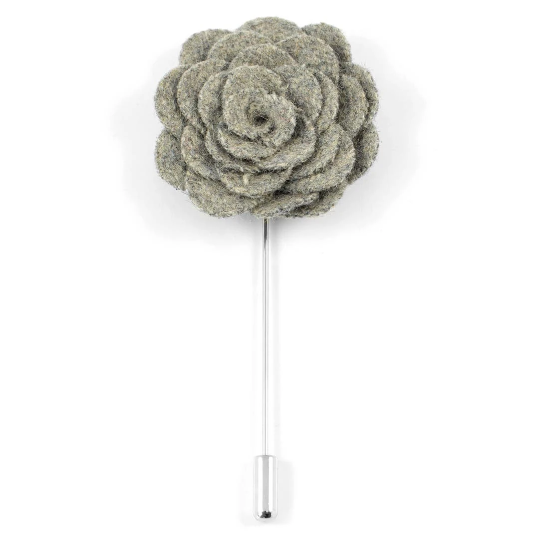 Warren Asher Boutonnière Rose Grise 1 Warren Asher Boutonnière Rose Grise