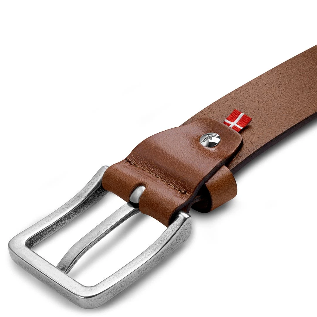 BSWK Vincio | Ceinture En Cuir Pleine Fleur En Dégradés De Brun 4 BSWK Vincio | Ceinture En Cuir Pleine Fleur En Dégradés De Brun – Image 4