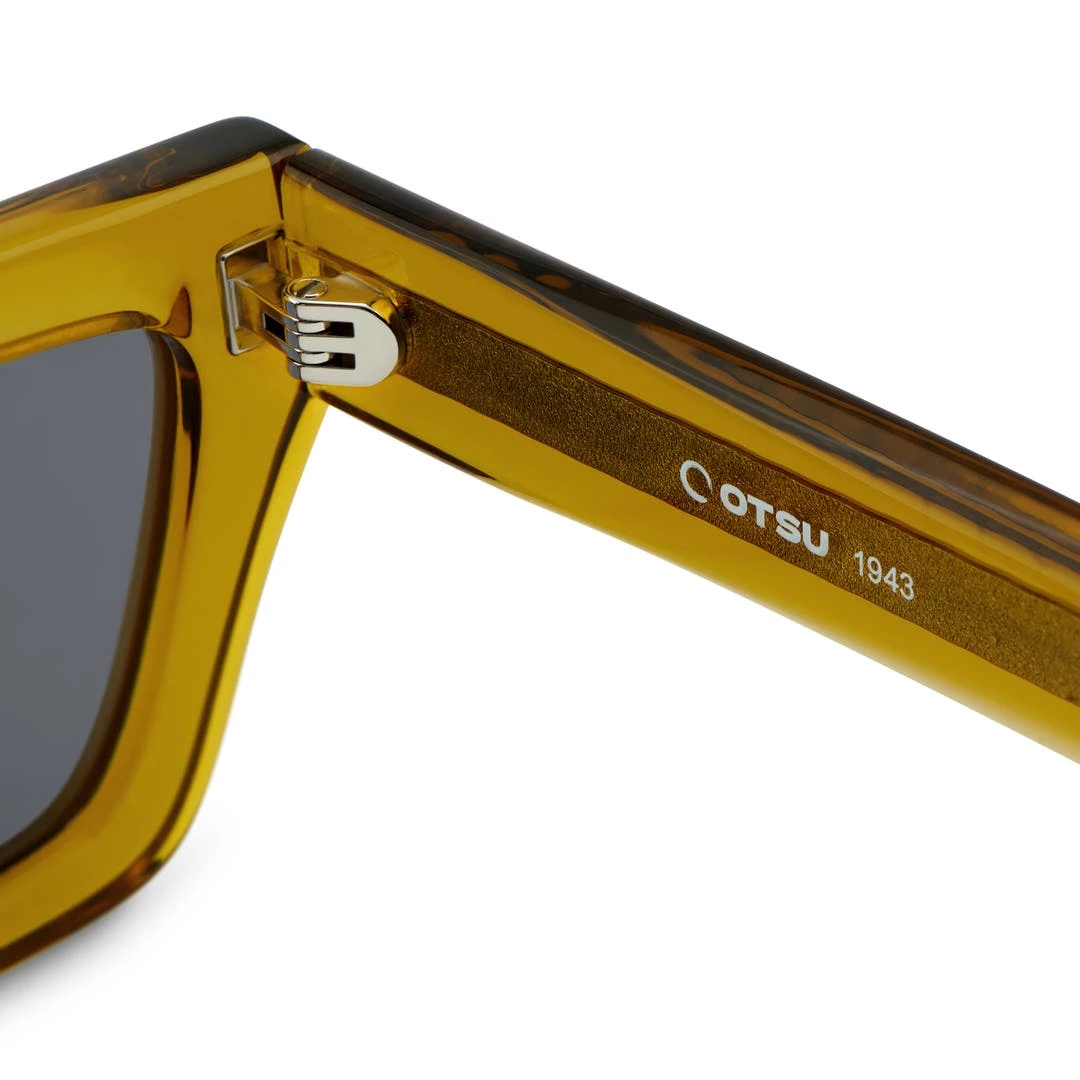 Otsu Occasus | Lunettes De Soleil Carrées Jaune Fluo à Monture épaisse Et Verres Polarisés 6 Otsu Occasus | Lunettes De Soleil Carrées Jaune Fluo à Monture épaisse Et Verres Polarisés – Image 6