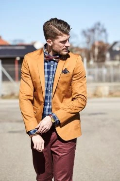 Warren Asher Boutonnière Cerf Doré 7 Warren Asher Boutonnière Cerf Doré -Boutique Trendhim img 1677 2