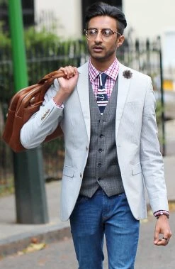 Warren Asher Boutonnière à Fleur Pivoine Couleur Charbon -Boutique Trendhim kulfarvet p on reversblomst 3