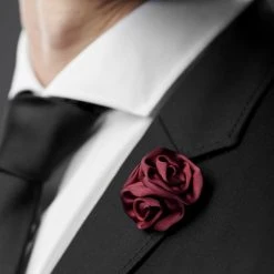 Warren Asher Boutonnière à Fleur De Rose Bourgogne -Boutique Trendhim rel megashoot lapel pins 11025 1