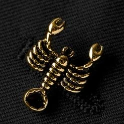 Warren Asher Broche Dorée "Le Homard" 9 Warren Asher Broche Dorée "Le Homard" -Boutique Trendhim rel megashoot lapel pins 11469 1 bm