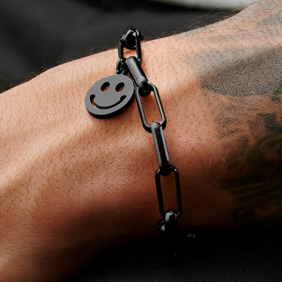 Lucleon Bracelet Amager Clarke Couleur Gris Gunmetal à Maille Torsadée Et Maille Gourmette Avec Pendentif Smiley 6 Lucleon Bracelet Amager Clarke Couleur Gris Gunmetal à Maille Torsadée Et Maille Gourmette Avec Pendentif Smiley – Image 6