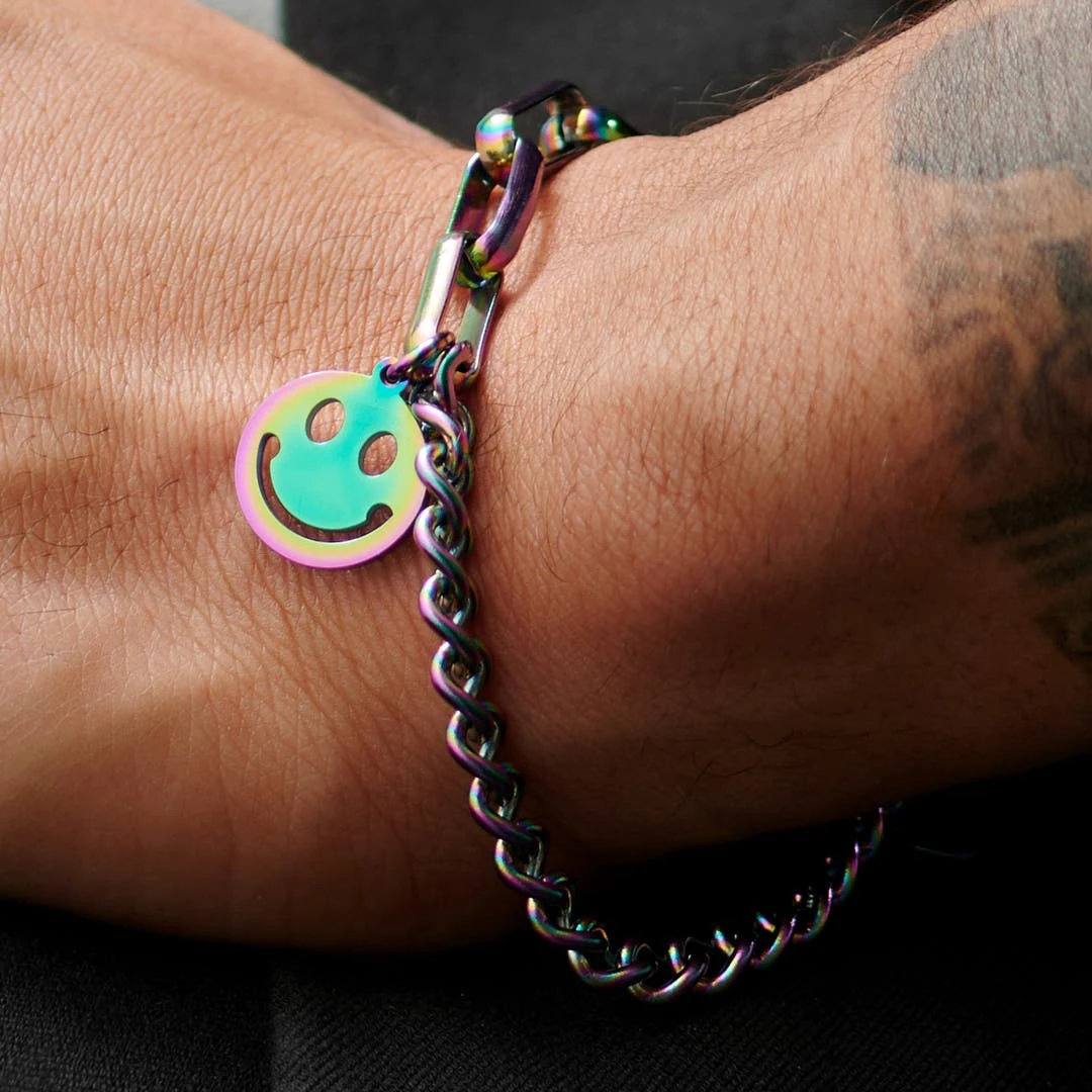Lucleon Bracelet Amager Clarke Arc-en-ciel à Maille Torsadée Et Maille Gourmette Avec Pendentif Smiley 6 Lucleon Bracelet Amager Clarke Arc-en-ciel à Maille Torsadée Et Maille Gourmette Avec Pendentif Smiley – Image 6