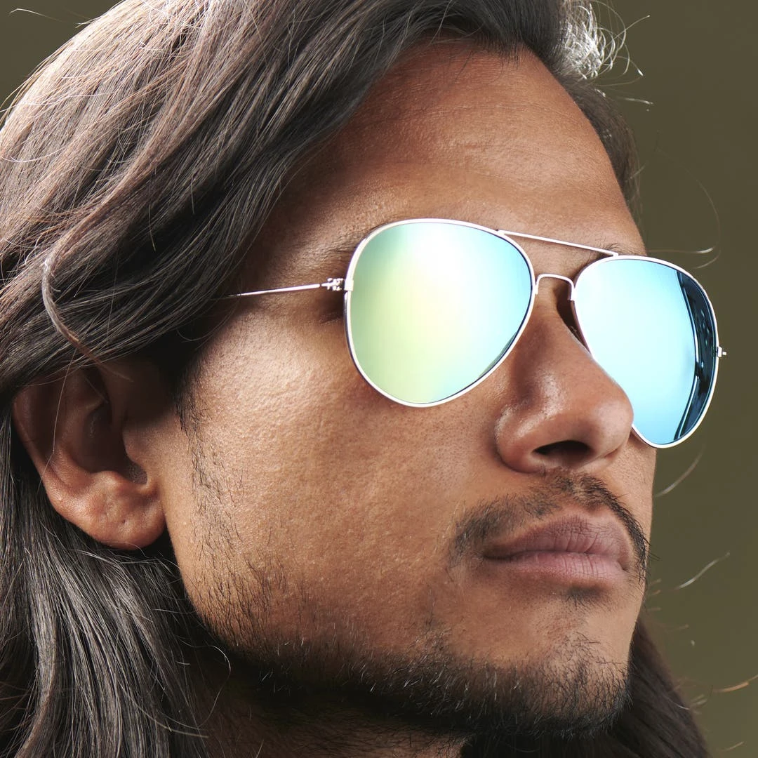 Paul Riley Lunettes Aviator Argentées Et Bleues Polarisées 6 Paul Riley Lunettes Aviator Argentées Et Bleues Polarisées – Image 6