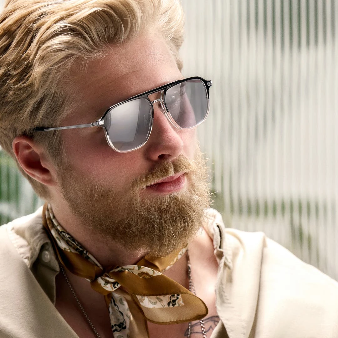 Arkai Occasus | Lunettes De Soleil à Verres Polarisés Gris Clair Et Double Pont Noir Et Transparent 2 Arkai Occasus | Lunettes De Soleil à Verres Polarisés Gris Clair Et Double Pont Noir Et Transparent – Image 2