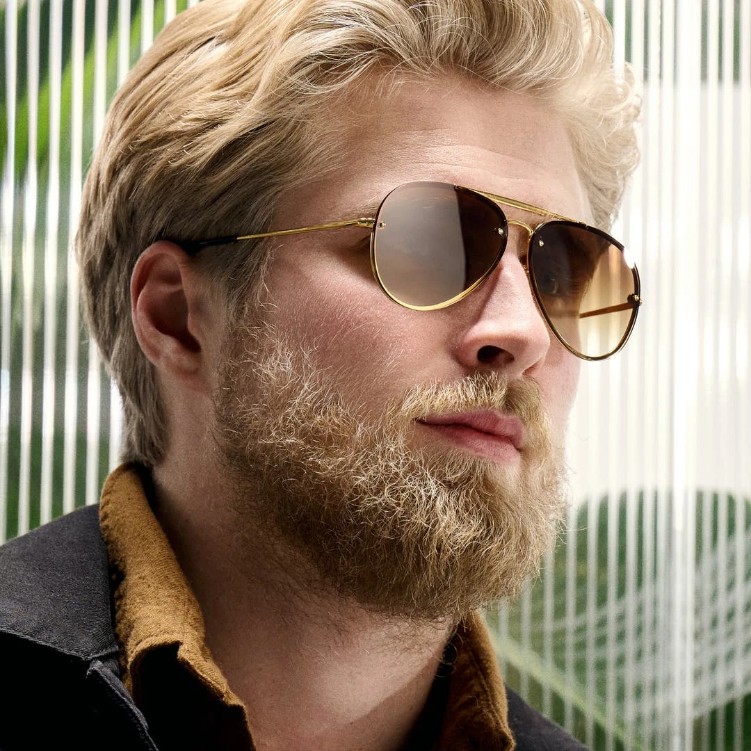 Lucleon Occasus | Lunettes De Soleil Aviator Dorées à Verres Bruns Dégradés 2 Lucleon Occasus | Lunettes De Soleil Aviator Dorées à Verres Bruns Dégradés – Image 2