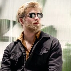 Lucleon Occasus | Lunettes De Soleil Carrées Aviator à Verres Noirs Polarisés 8 Lucleon Occasus | Lunettes De Soleil Carrées Aviator à Verres Noirs Polarisés -Boutique Trendhim rst spring 23 ll sunglasses square silverblack 1c