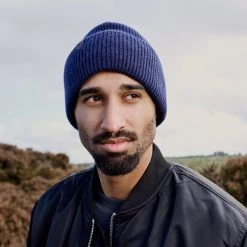 Fawler Hiems | Bonnet Bleu Marine à Revers En Laine Recyclée -Boutique Trendhim ste hiems scarves hats and gloves collection 26410 bj rn 1x1 1