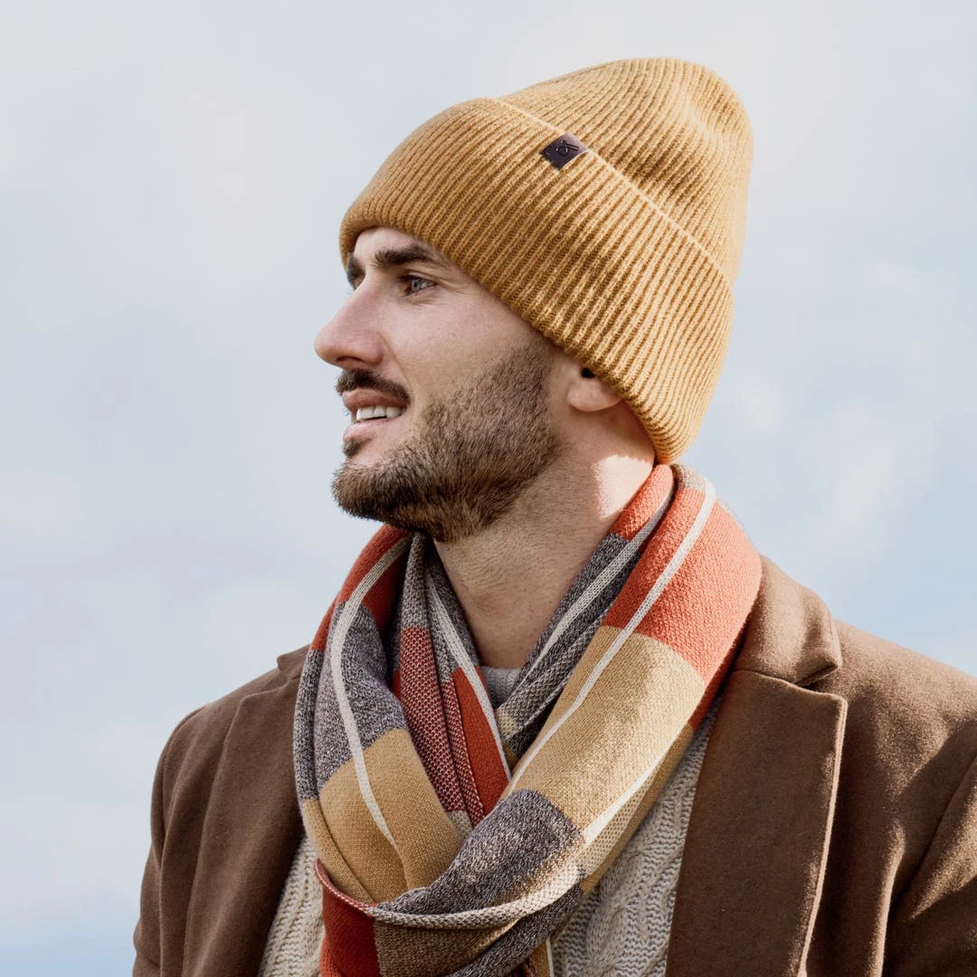 Fawler Hiems | Bonnet Orange à Revers En Laine Recyclée 3 Fawler Hiems | Bonnet Orange à Revers En Laine Recyclée – Image 3