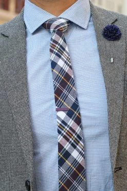 Warren Asher Broche Pour Homme à Fleur Bleu Roi -Boutique Trendhim tiesm